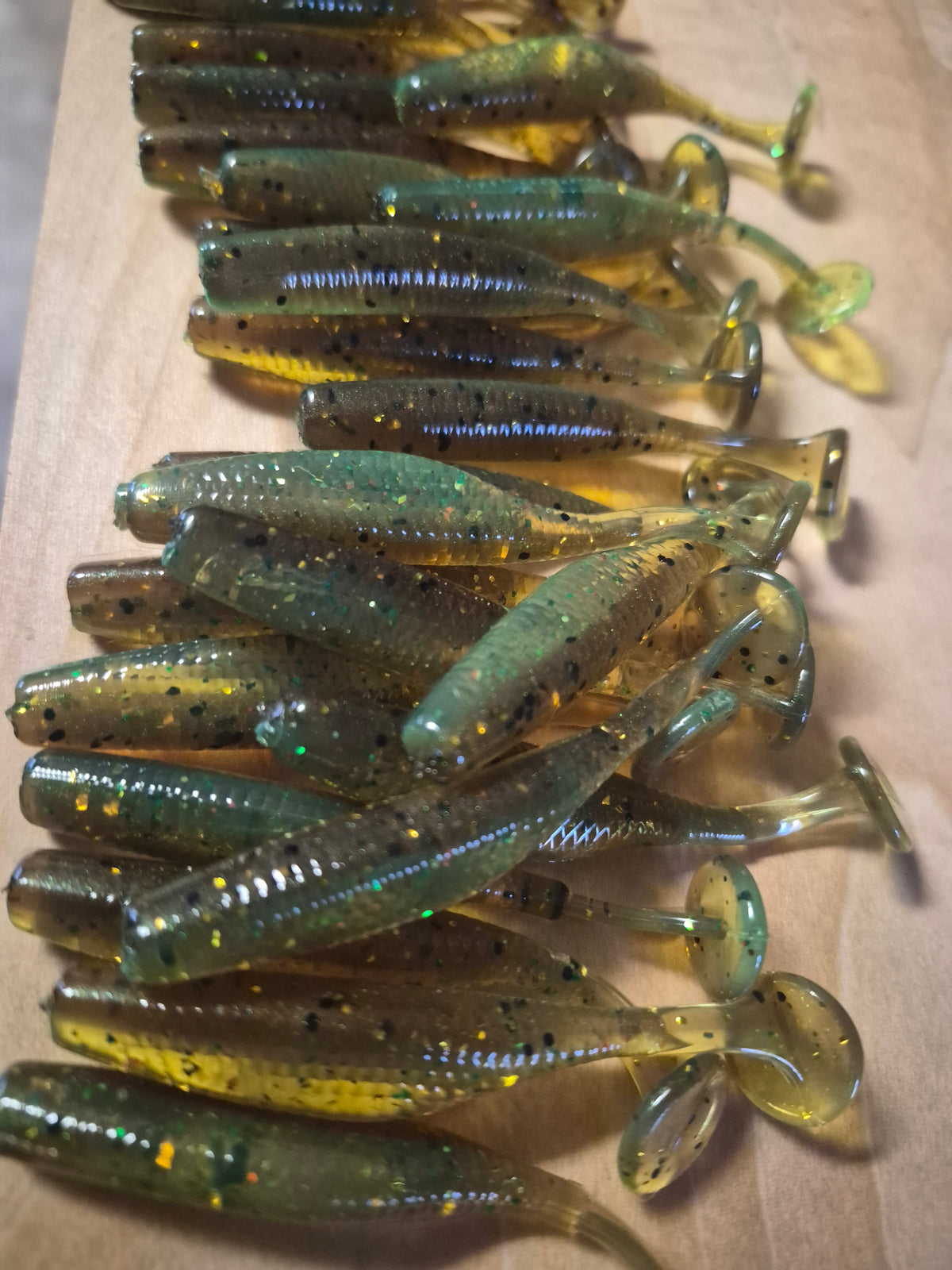2.8" ASSASIN SWIMBAIT 8pk WAKASAGI chartreuse