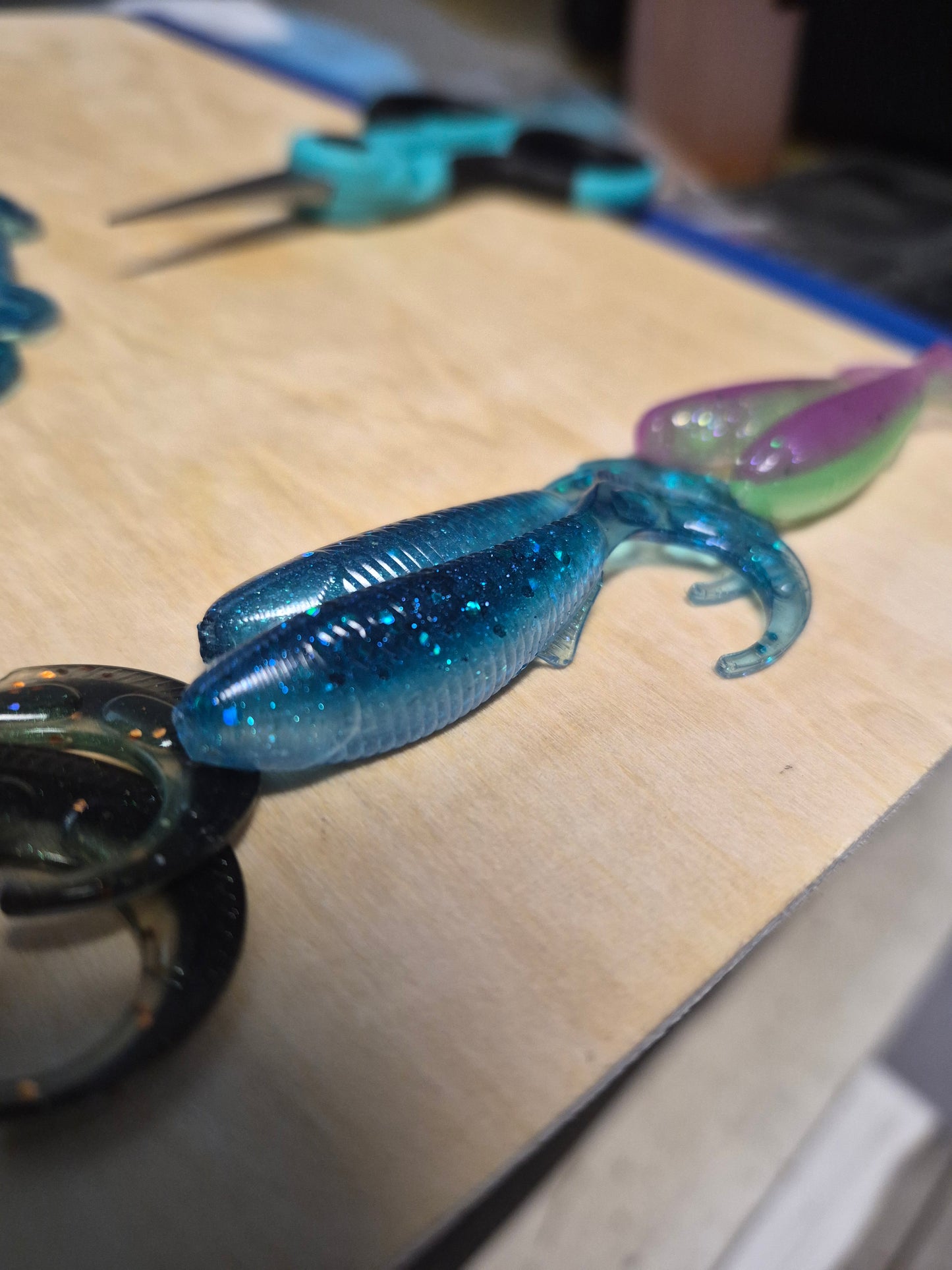3.1 " REAPER TAIL Small trophy hunters BLUE ICE 12pk