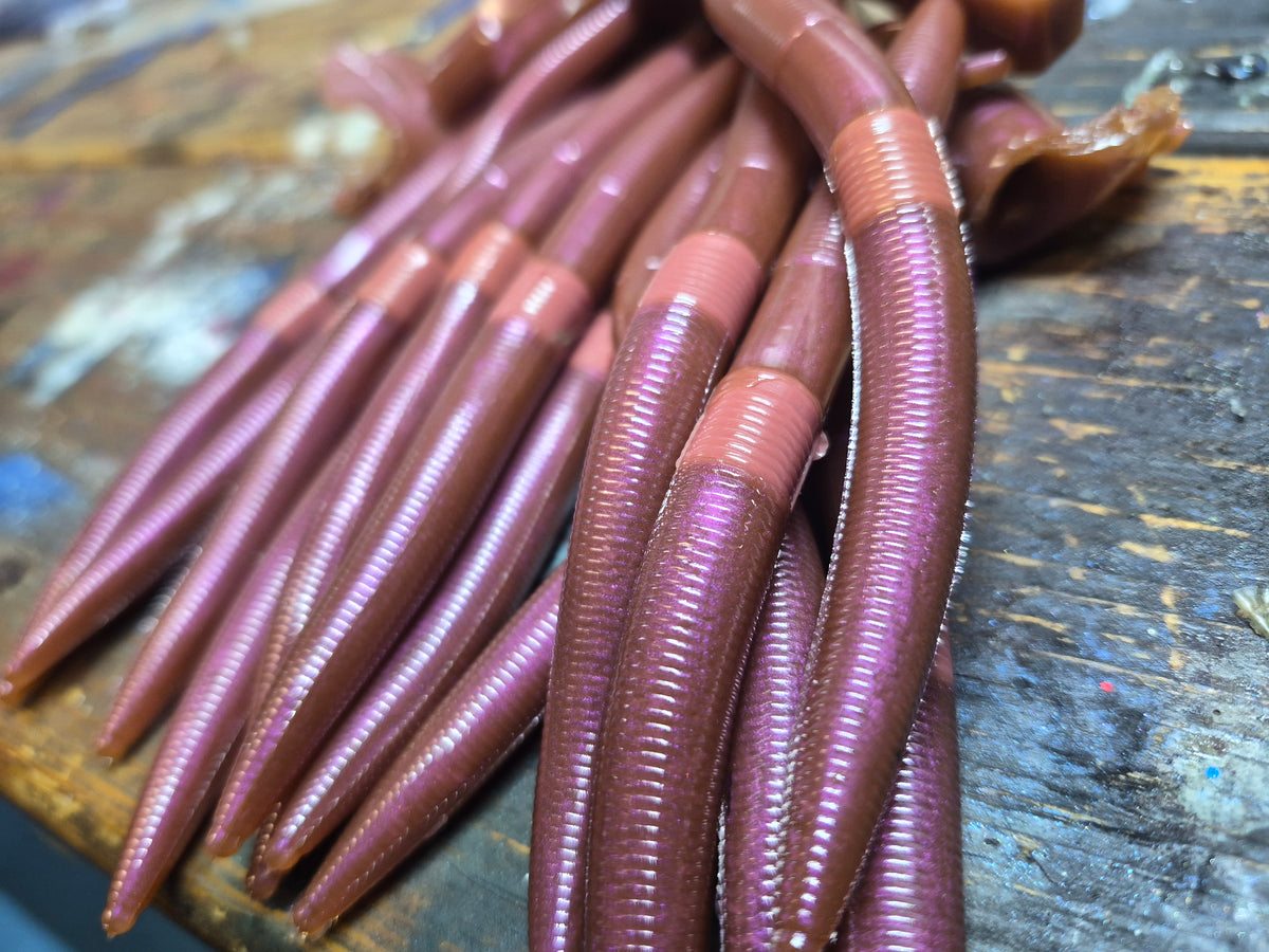 The ENFORCER 5"stick bait with reinforced hook sleeve RED EARTHWORM