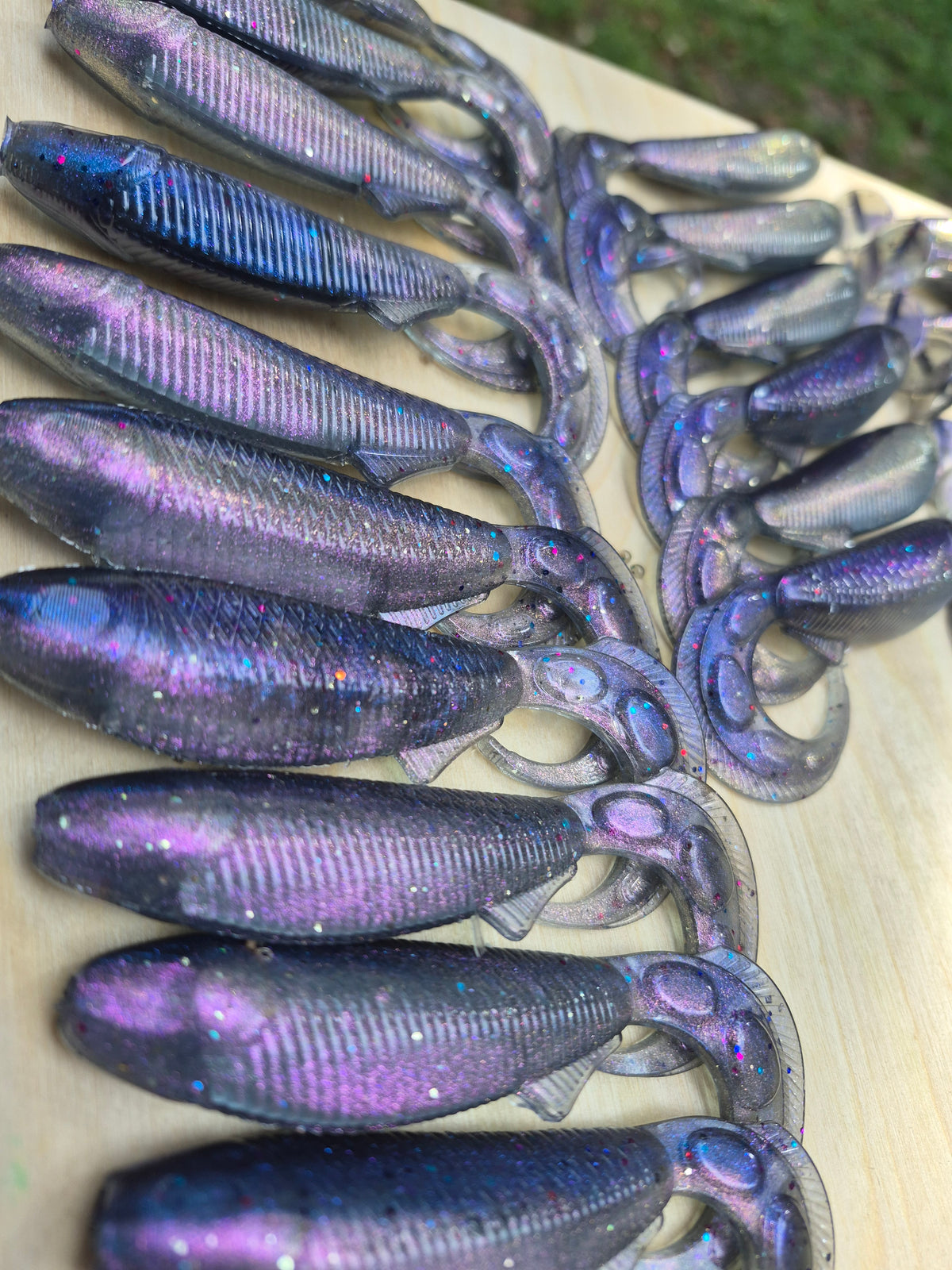 5.4" REAPER TAIL w/ belly hook recess TWILIGHT.
