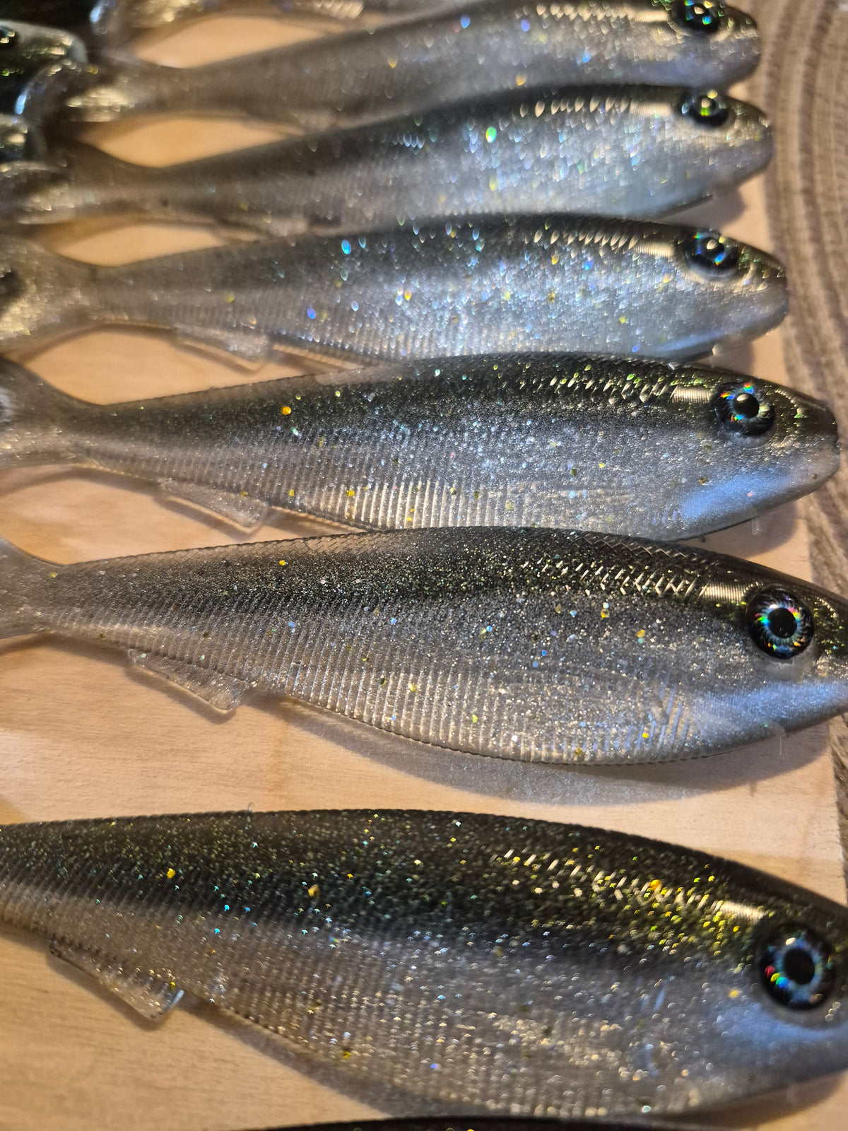 THE General 4.3 SWIMBAIT TOXIC SILVER