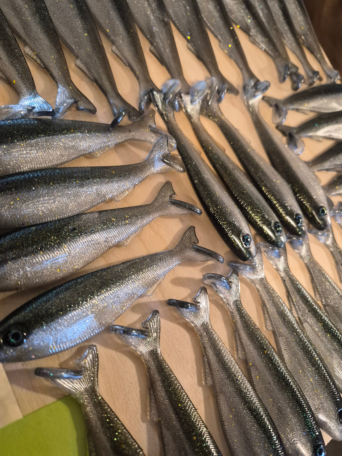 THE General 4.3 SWIMBAIT TOXIC SILVER