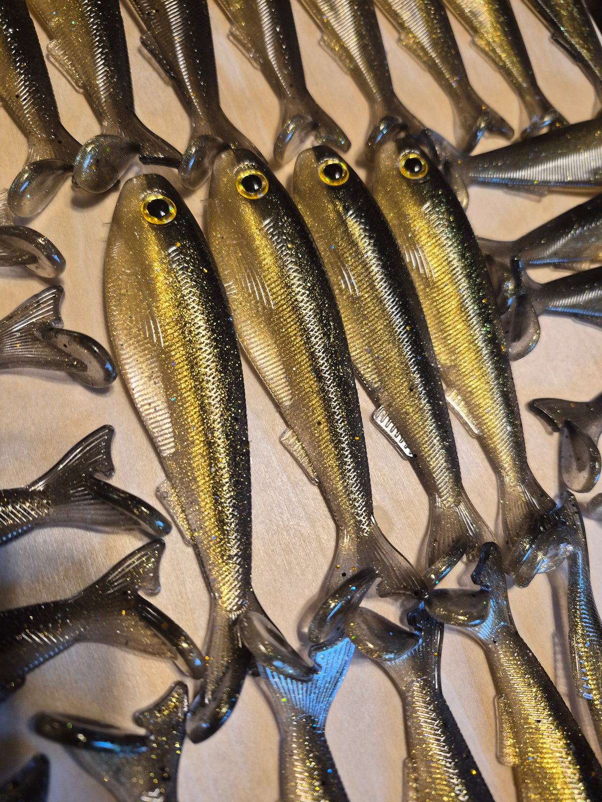 THE General 4.3 SWIMBAIT OIL SLICK