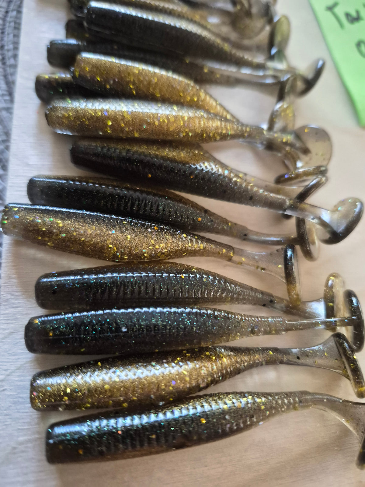 2.8" ASSASIN SWIMBAIT 8pk Toxic oil slick