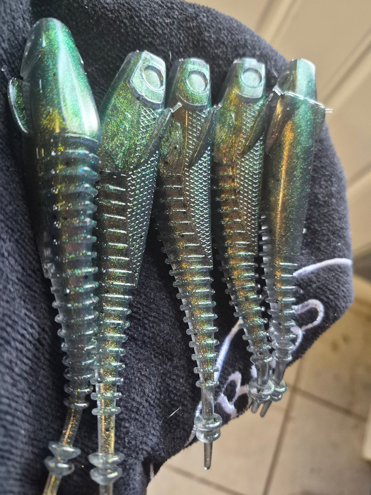 THE DOUBLE CROSS 5.25 " Winged Hover rig 5pk TOXIC SWAMP