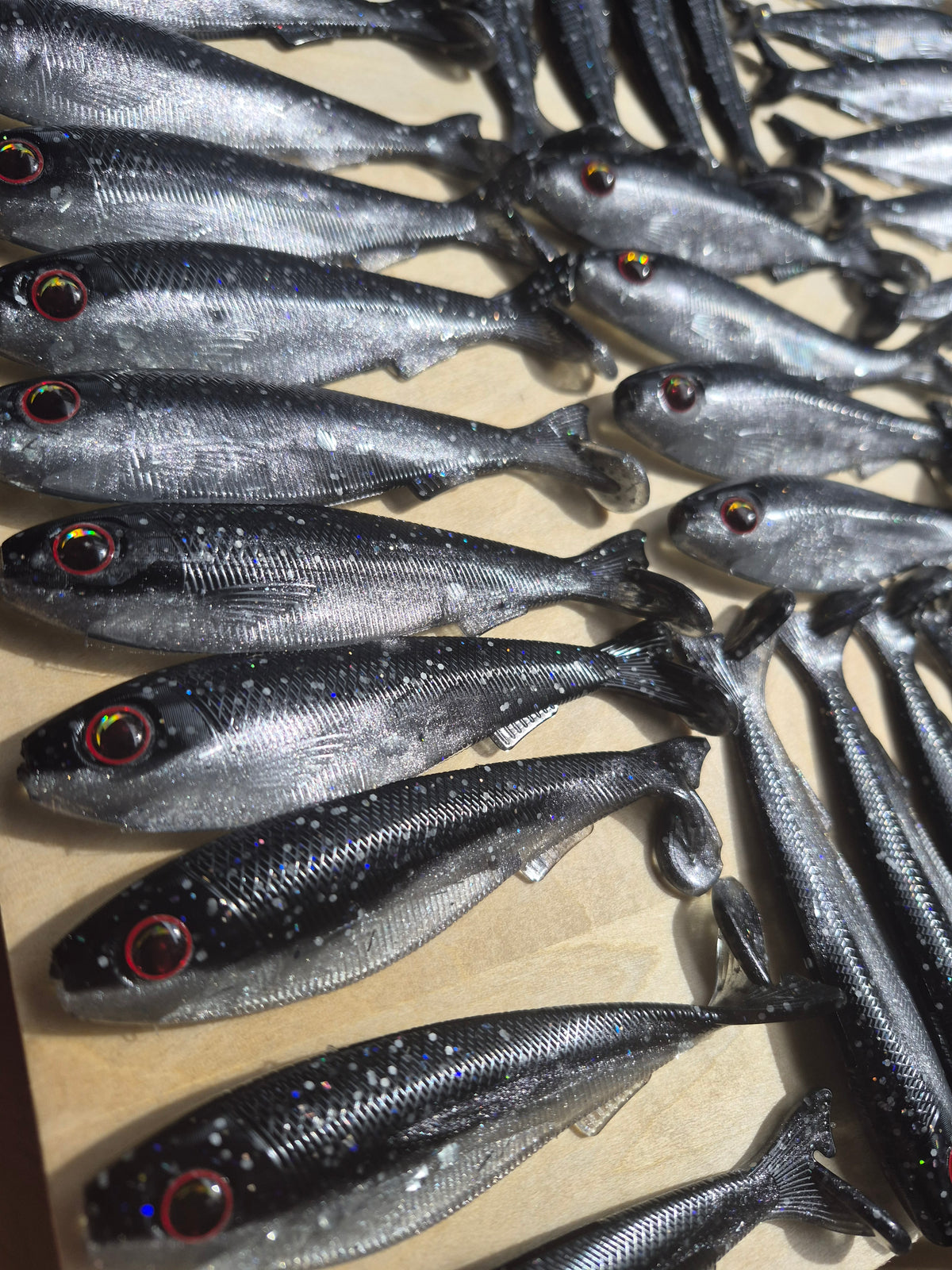 THE General 4.3 SWIMBAIT BLACK GIZZARD SHAD