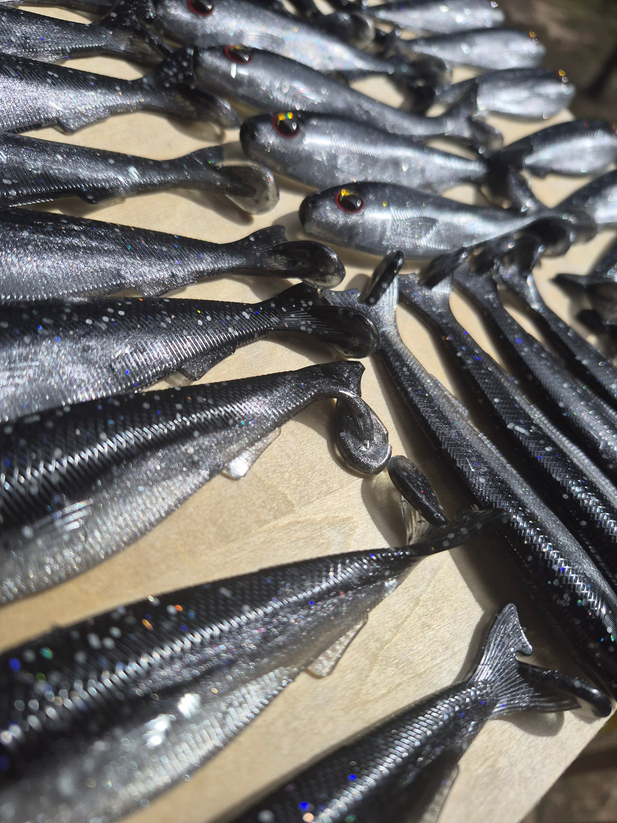 THE General 4.3 SWIMBAIT BLACK GIZZARD SHAD