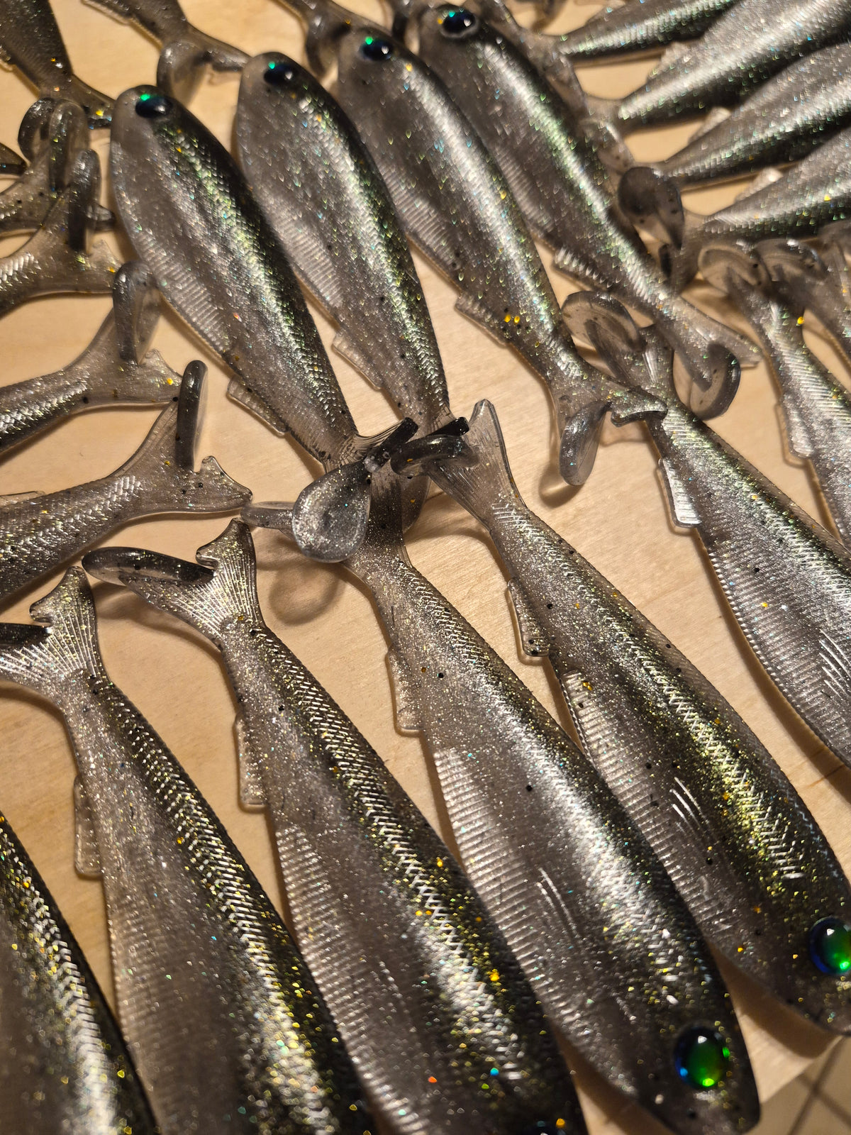 THE General 4.3 SWIMBAIT TOXIC SILVER