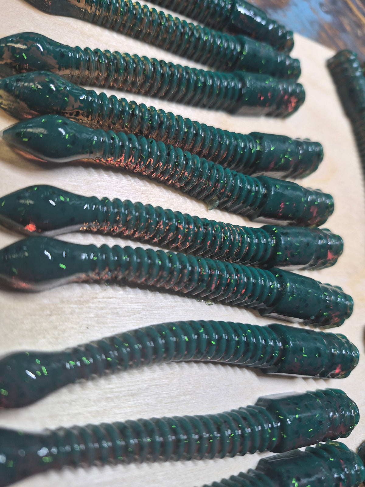 The 3.75 HAMMER WORM SYNTHETIC MOTOR OIL 10PK