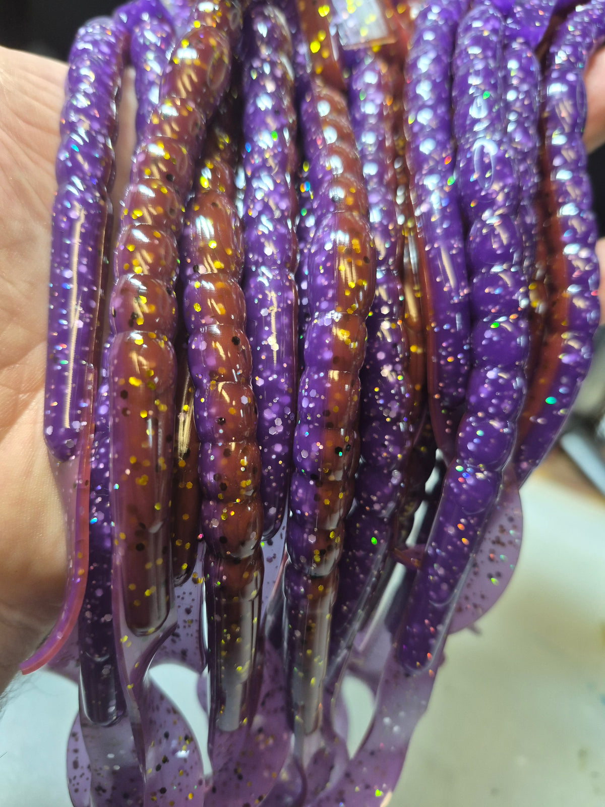 THE LEGEND 10-inch ribbon worm ELECTRIC SMASHBERRY