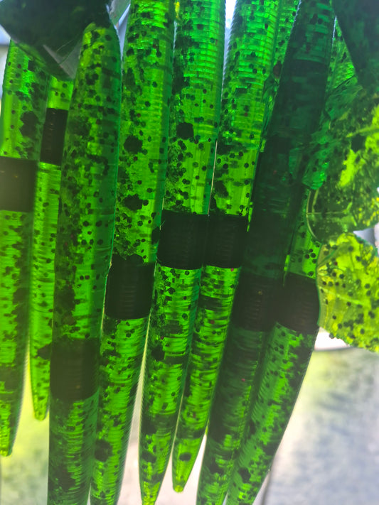 THE ENFORCER 5"stick bait with reinforced hook sleeve PEPPER CHARTREUSE 2.0