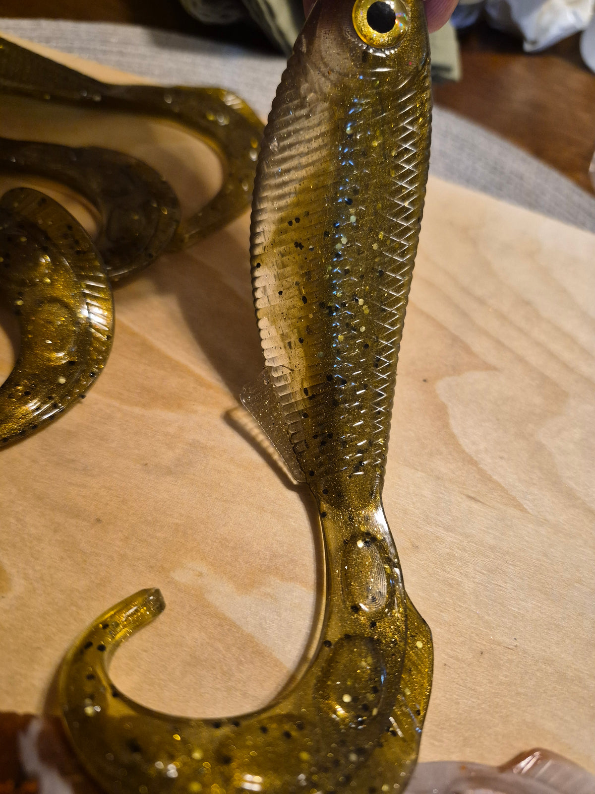 7.6" REAPER TAIL 2PK  GOLD RUSH