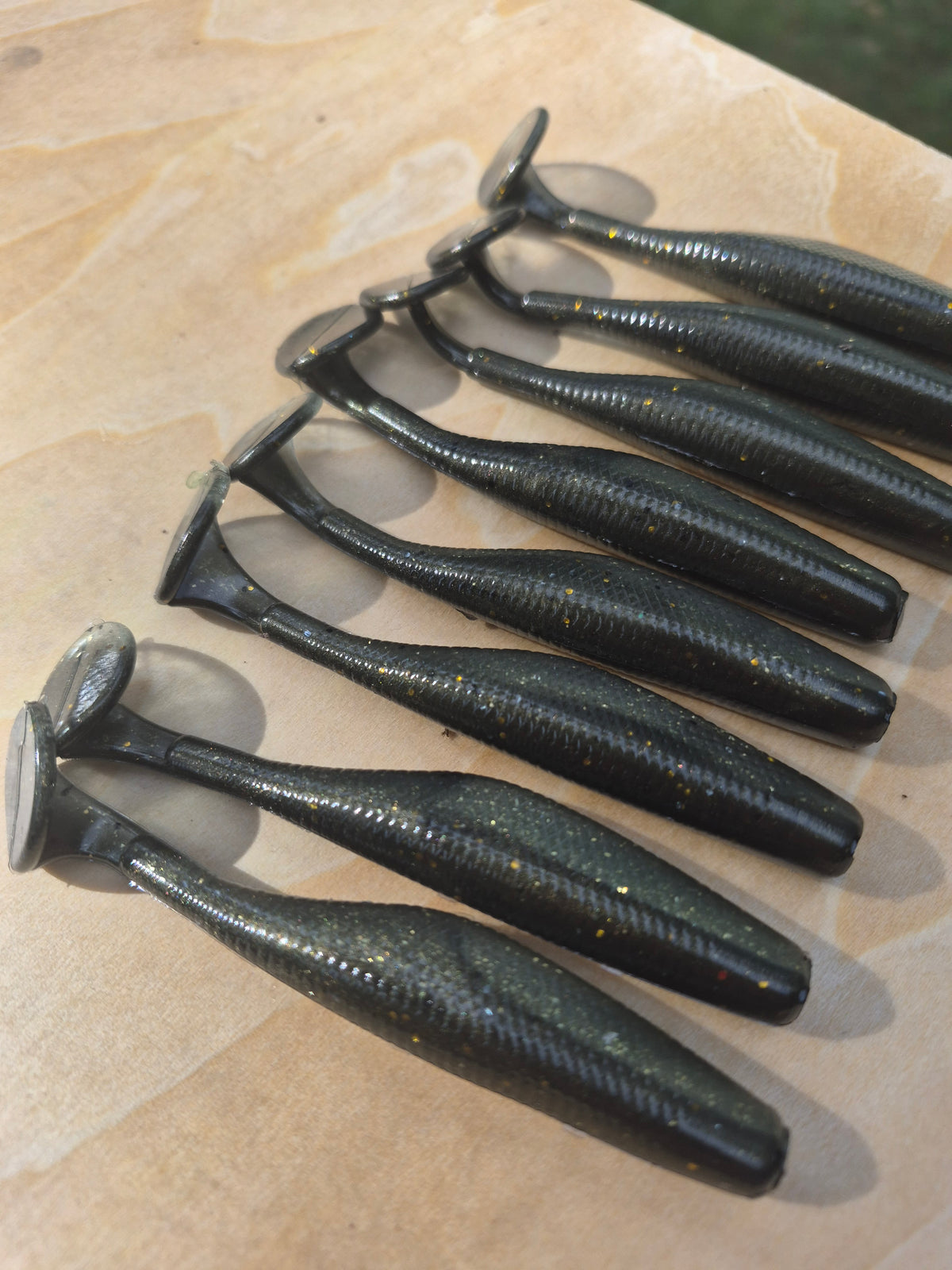 3.8" ASSASSIN SWIMBAIT HUNTERS GOLD 8PK