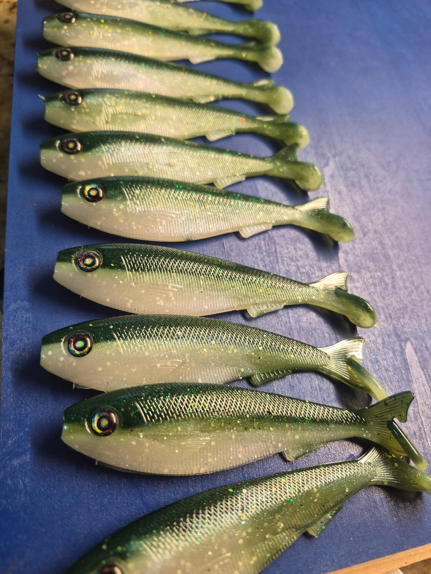 The General 4.3 SWIMBAIT with hook recesses IRISH CREAM