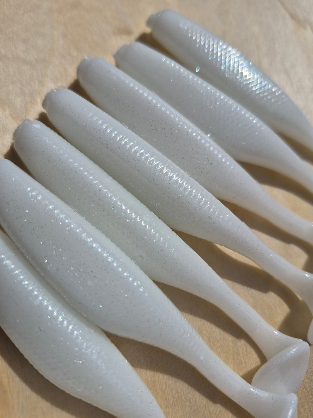 3.8 Assassin swimbait ULTRA WHITE W/ APEX PEARL 8pk