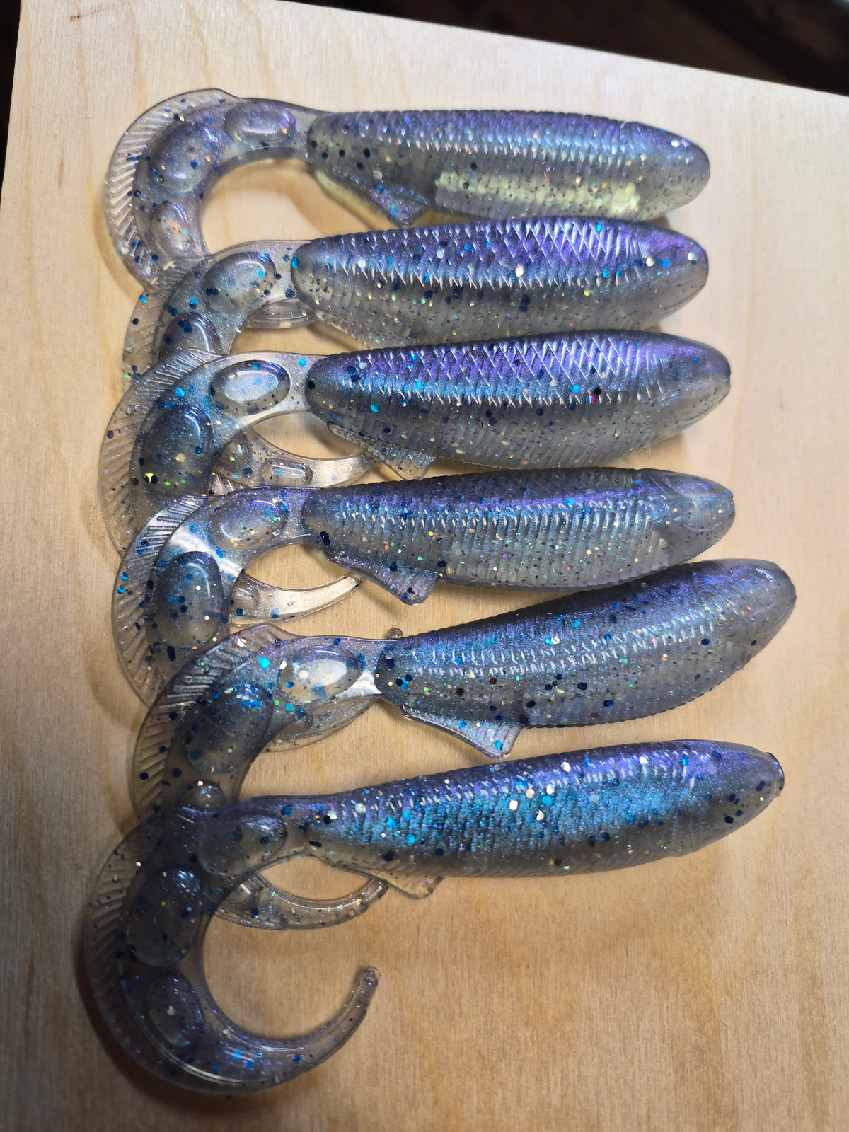 5.4 REAPER TAIL w/ belly hook recess. 🔥 color shift NORTHERN LIGHTS