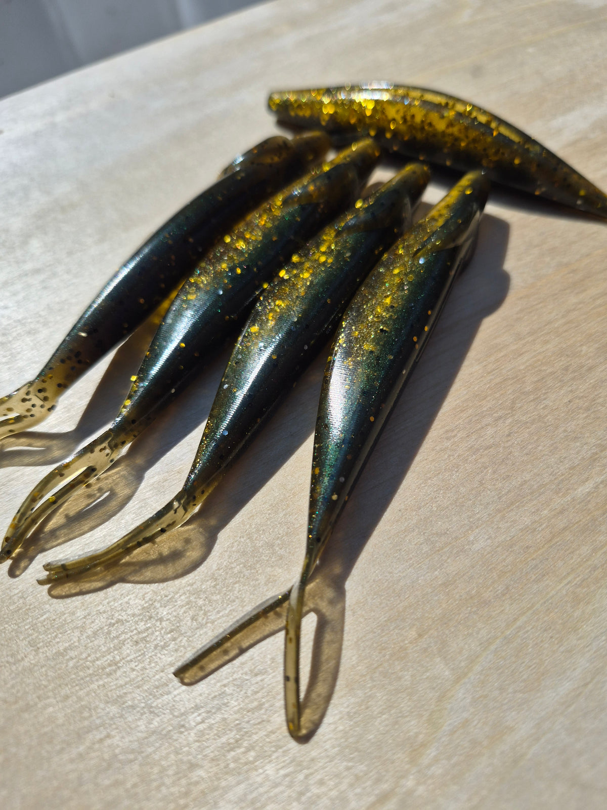 The YAKUZA WING 5 Golden Arkansas Shiner