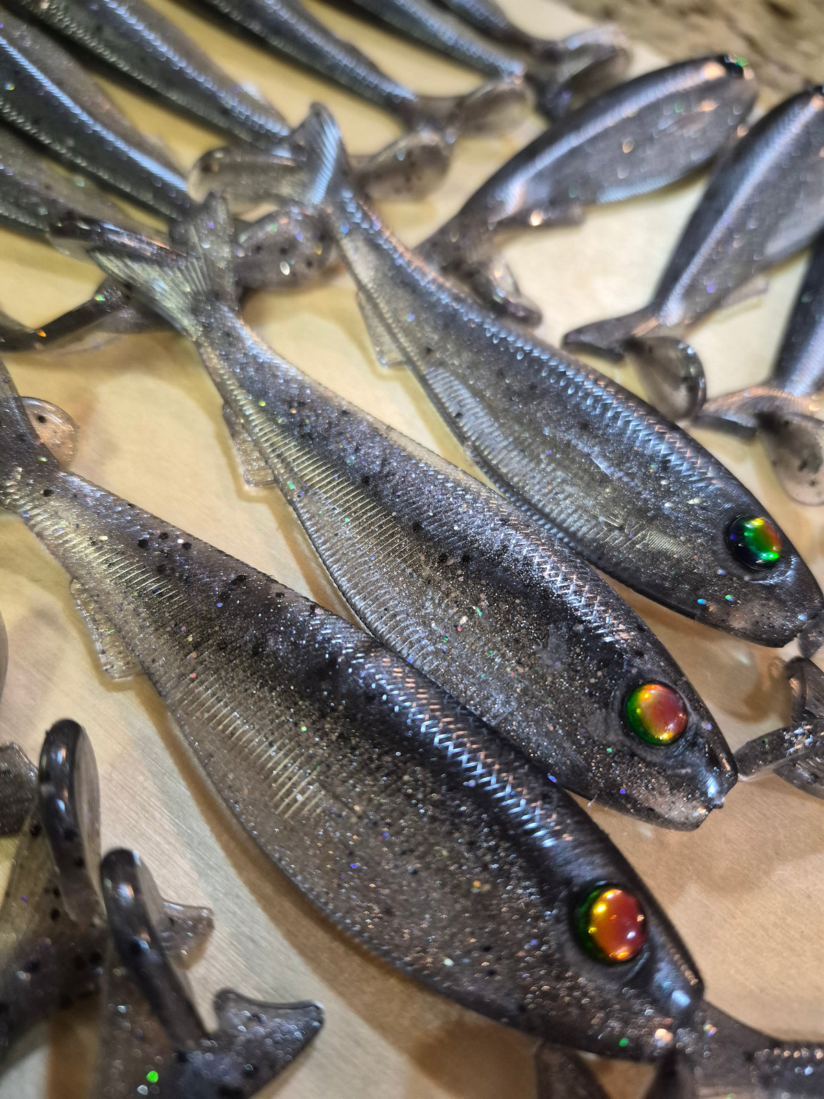 The General 4.3 SWIMBAIT SILVER GIZZARD SHAD
