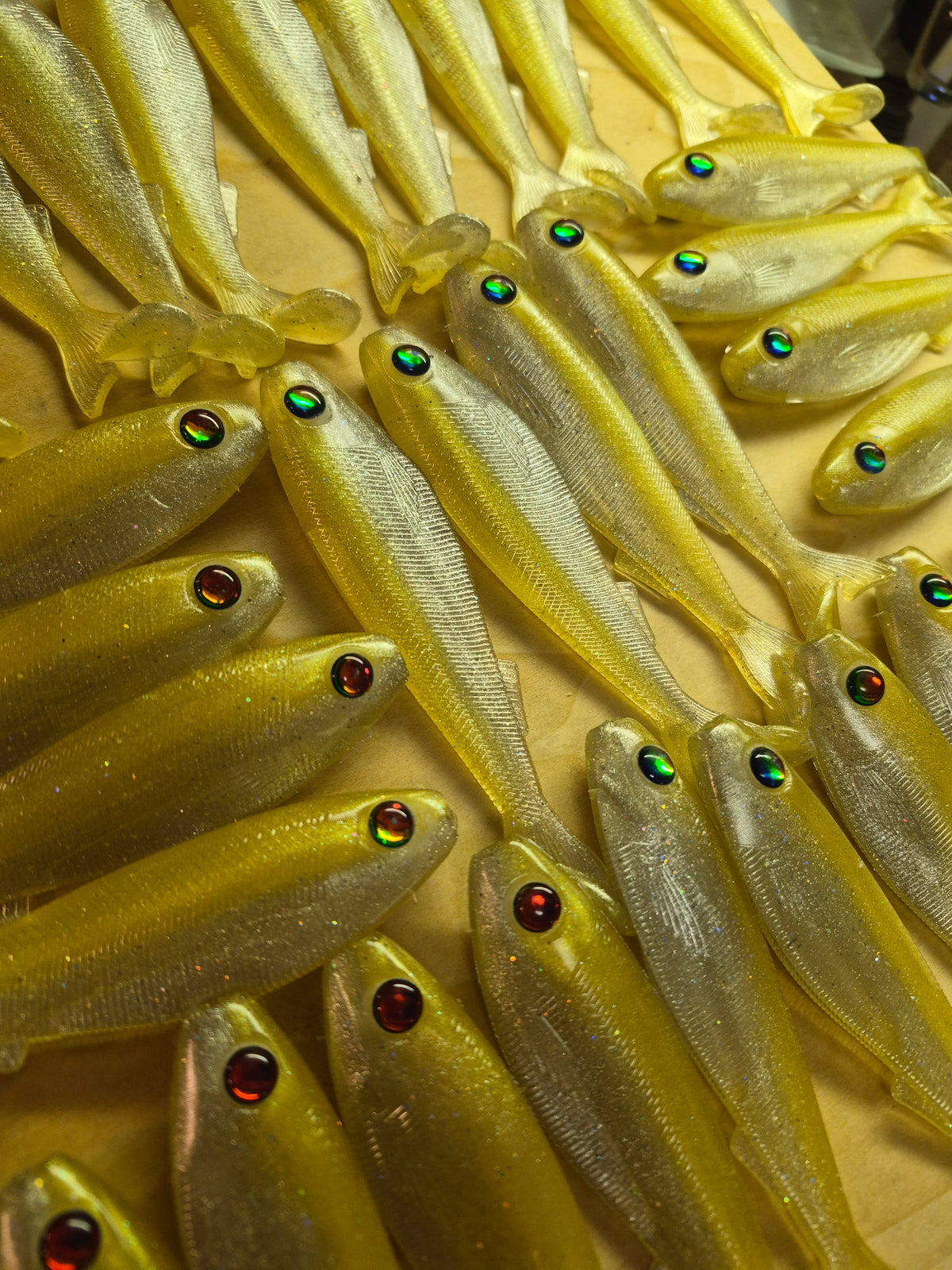 The General 4.3 SWIMBAIT THREADFIN SHAD