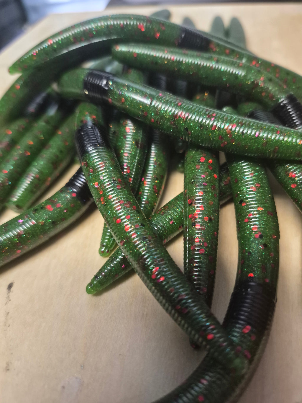 The ENFORCER 5"stick bait with reinforced hook sleeve Watermelon Red (Apex Grub)