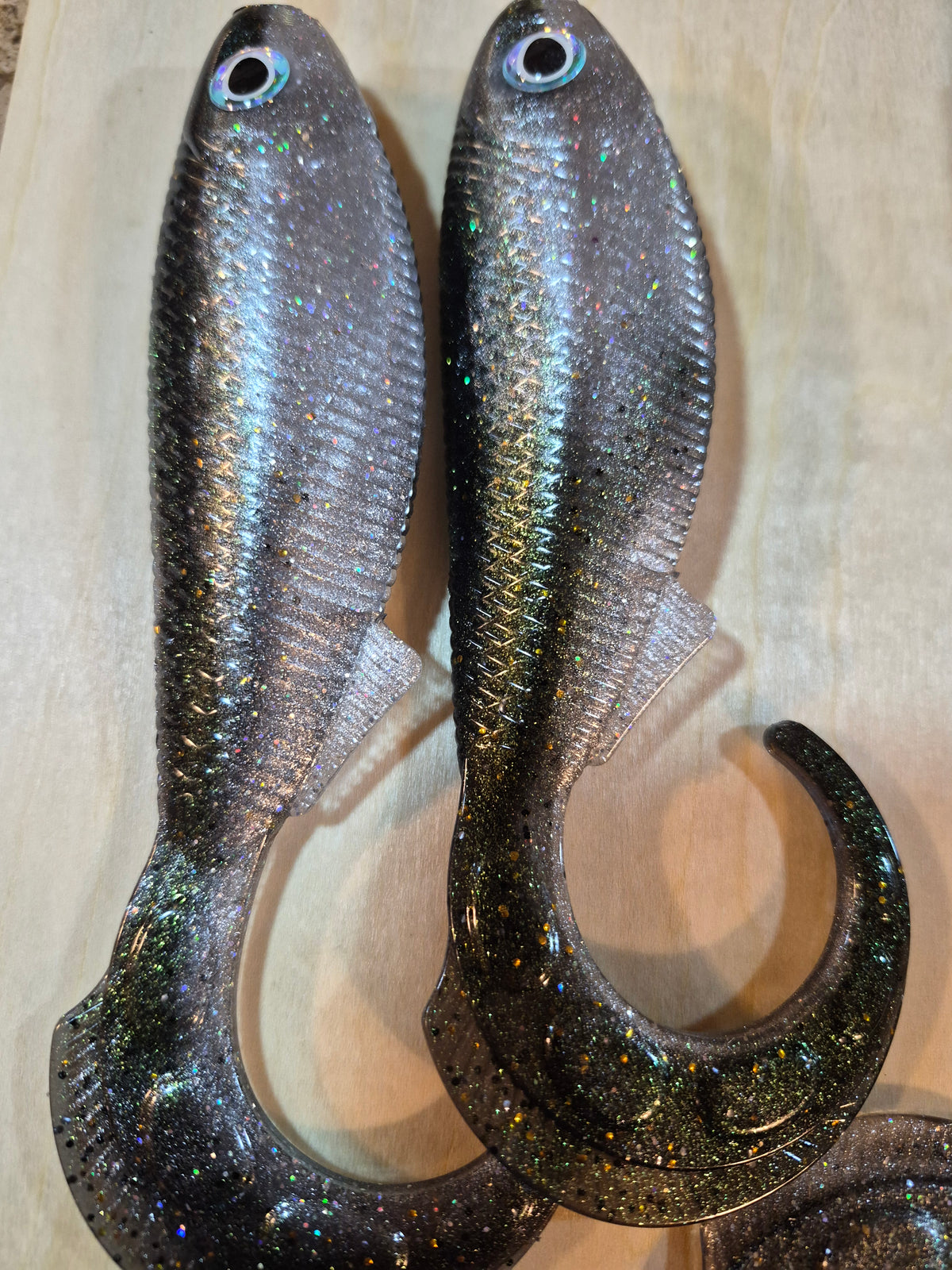 7.6" REAPER TAIL 2PK TOXIC SILVER