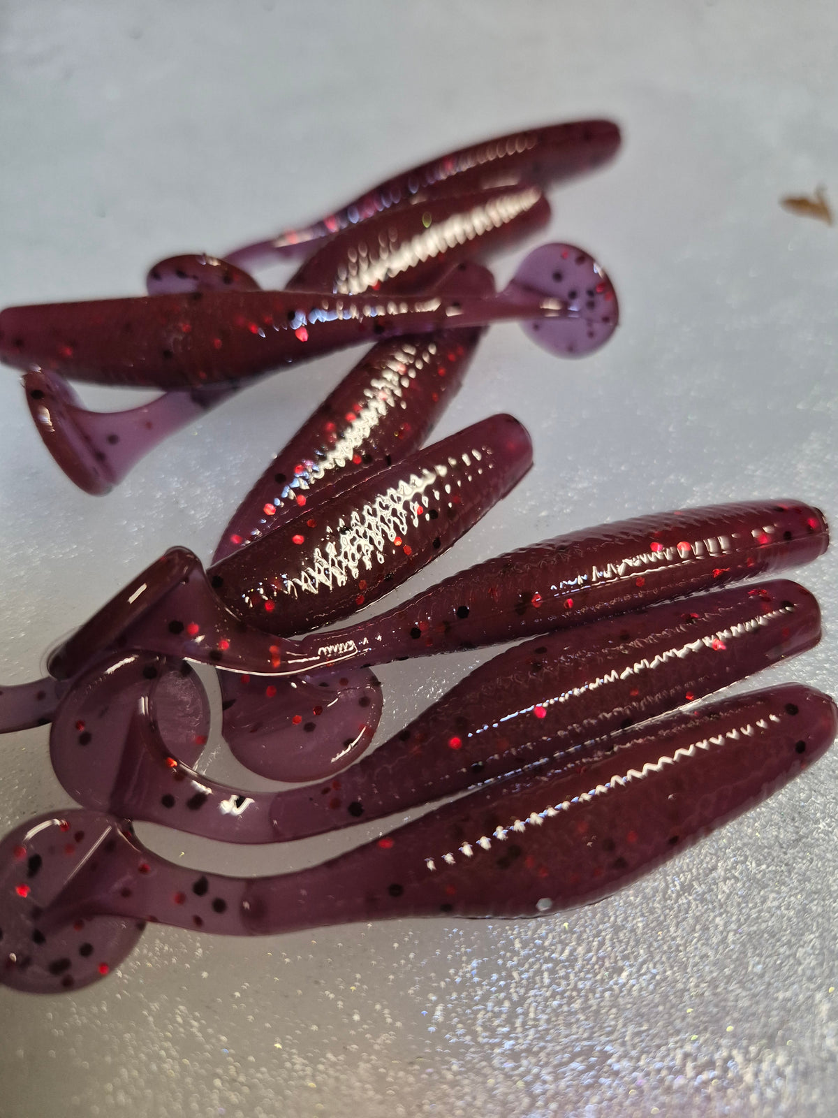THE ASSASIN 2.8" Paddle tail swim bait PLUM SYNDICATE 8PK